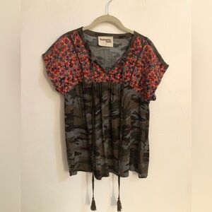 Savanna Jane Blouse Women's Size  Floral Embroidered Blouse Top